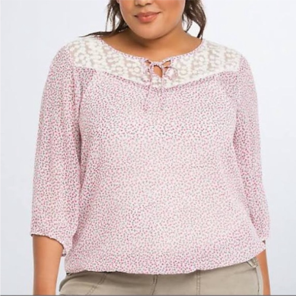 Torrid Ditsy floral Print Lace Inset long sleeve blouse pink white 1X